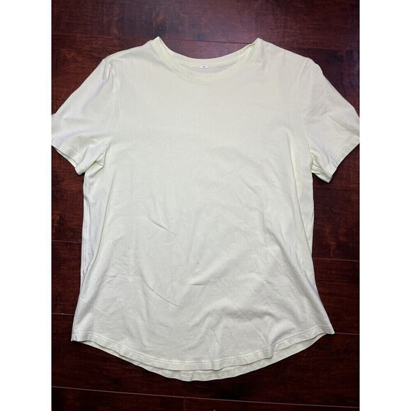 Lululemon Light Lime Green Short Sleeve Athletic T-Shirt Read Below - Picture 1 of 6